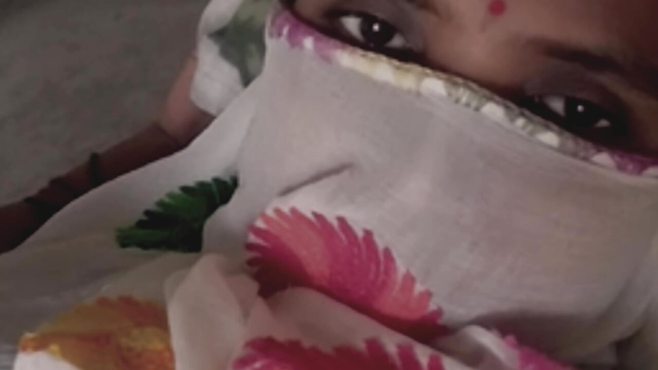 Indian Desi Bhabhi Ke Chut Ki Pyas KO Dever Ne Mitaya