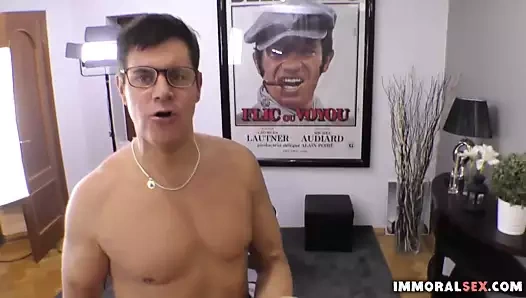 sürtük alır KEDİ yemiş dışarı canlı