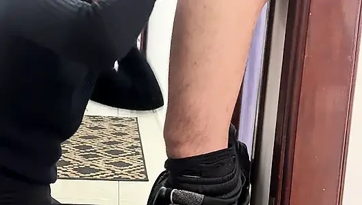 İş arkadaşları şirket koridorunda seks yapıyor.