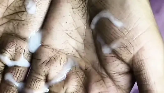 Hintli büyük götlü ev karısının her gece yarağa ihtiyacı var (6 kez boşalıyor mu?