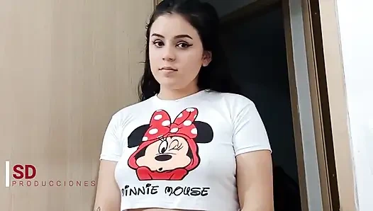 Üvey annem bana elle muamelede yardım ediyor