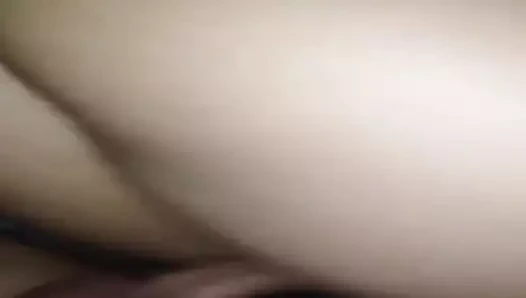 Fodendo a novinha com tudo