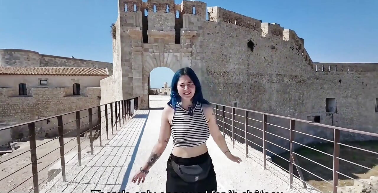 İtalya'daki seyahatim sırasında rehberimi sikiyorum