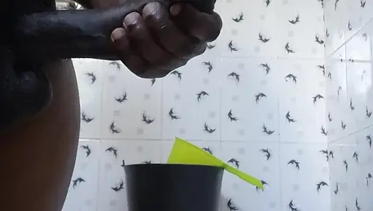 Penisim acımasız, o kirli vajinayı süpürmek için arıyor