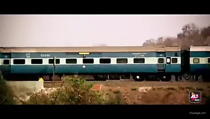 Trende ilk gece Hintli çiftler