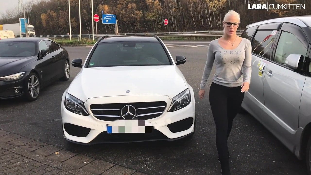 Lara cumkitten - delikten çıkan sikiş ao