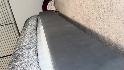 Özensiz sakso ve ardından yüze boşalma