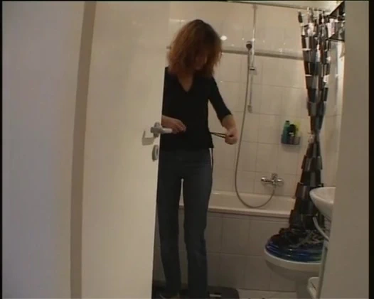 meine frau an den kuechentisch gefesselt und genommen