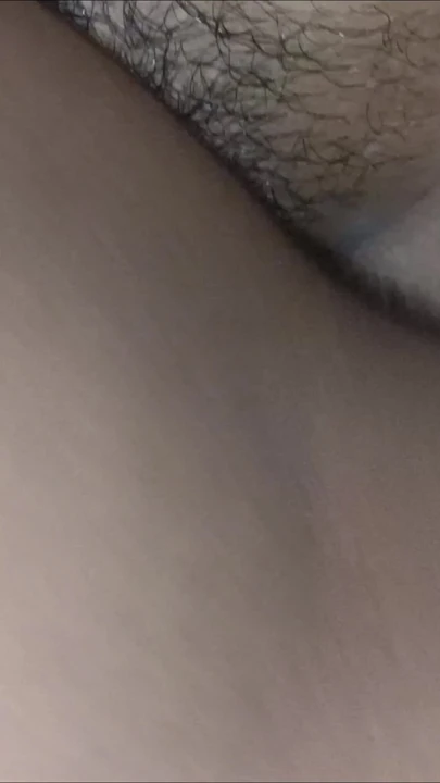 Seksi hintli kadın domaltarak üvey erkek kardeşini sikiyor! Hintli kadın domaltarak sikişiyor | Klip 1