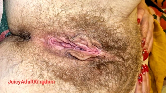 Karım kendine dokunmaya başladı ve ben onu kaydetmeye başladım