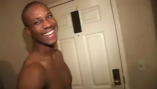 Zenci fahişe sert yarak alıyor