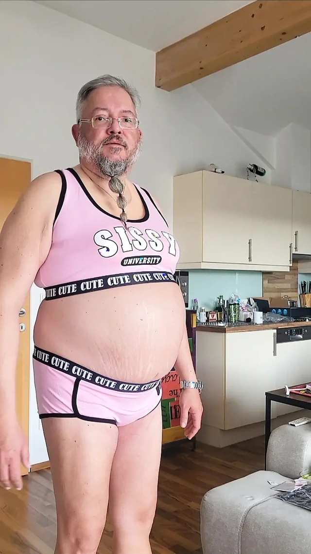 Mikropenis Michael Skotnik zur Sissyfication