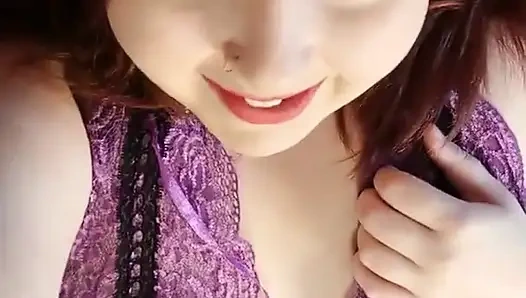 Sophia Sinclair ile görüntülü görüşme