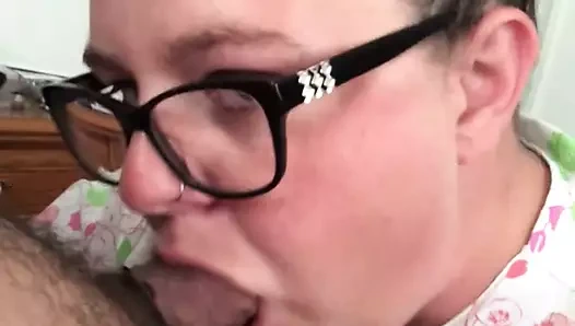 Bbw saatler ve filmler kendini boğazlama horoz