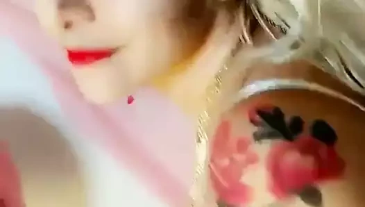 Seksi helene, yaramaz gülümsemem ve sikilebilir am ile alay