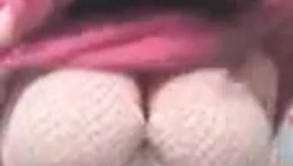 paki kız üzerinde webcam gösterilen göğüsleri