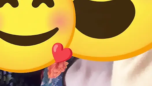 Güzel Hintli kadın kocasının fotoğrafının önünde kayınbiraderi ile sikişiyor