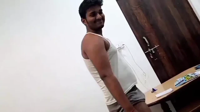 Yeni ateşli seks videosu bir oğlan tarafından sikiliyor