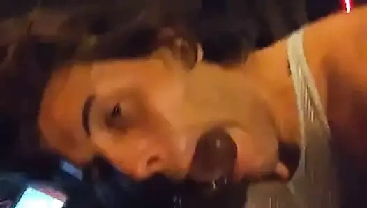 Siyah horoz yapar beyaz oğlan korkak sürtük