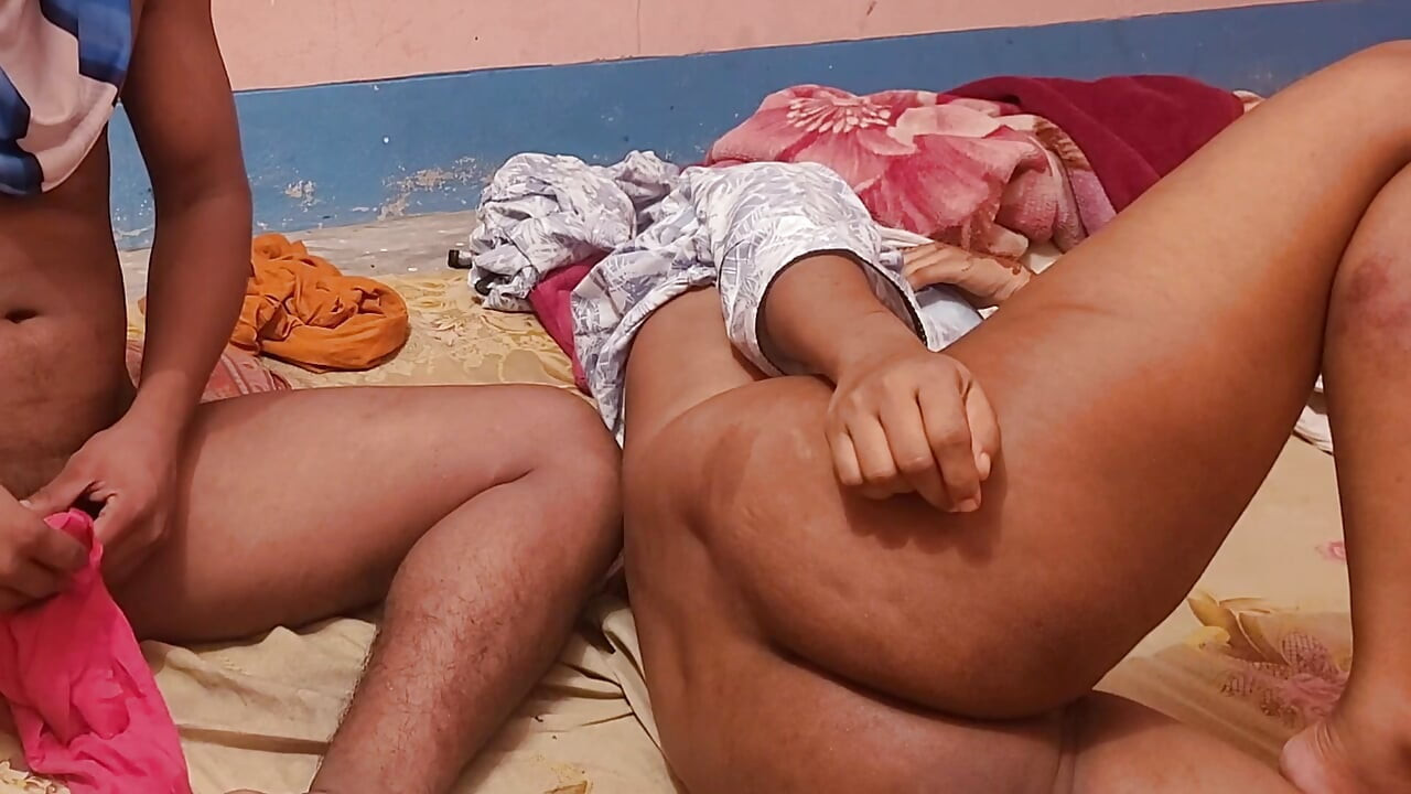 Bangladeşli üvey çiftin viral seksi videosu