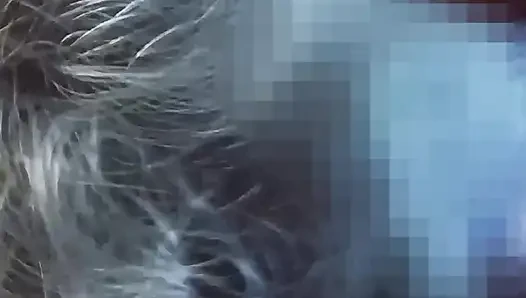 Bu adama sakso çekmemi izle! Ateşli orta yaşlı seksi kadın sakso çekiyor!