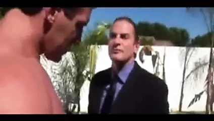 Die Schwestern zahlen den Gaertner in Naturalien