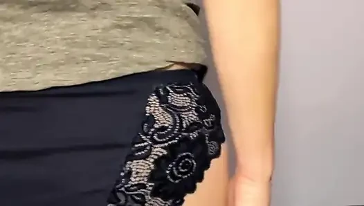 Mini Lush kremsi genç erkek avcısı amcık gush yapıyor