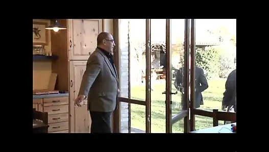 Klasik seks partisi ağızda orgazm