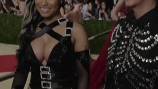 Nicki minaj - met gala 2016 kırmızı halı