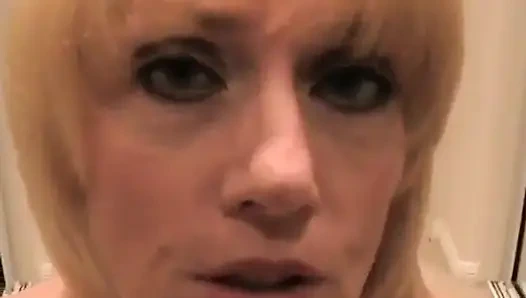 Kötü seksi melanie: tekrar kullanılıyor