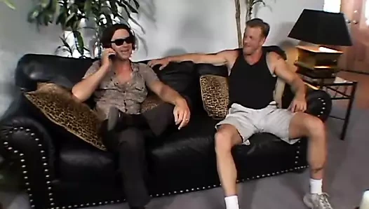 kinky kızıl içecekler çift nüfuz aldıktan sonra bir bardaktan cumload