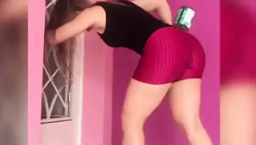 Kelly Vadia Malhando o Rabo