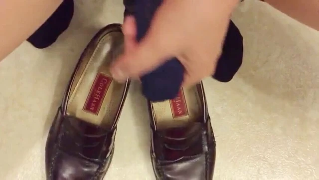 Cole haan sikme giyen karanlık sheers