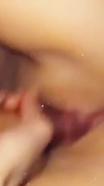 Незабываемый момент из "Я дал моему моему 55 м коллеге ебарю минет, затем он трахнул меня, как мы взорвались в сперме, затем мы приняли"