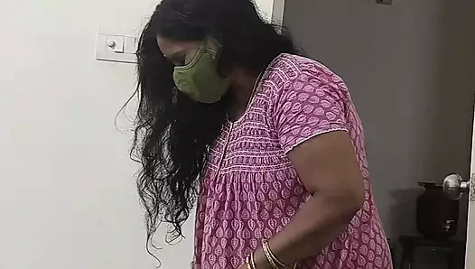 Sapık kayınvalidesini kertenkele bebeği kullanarak kandırıyor ve sikiyor