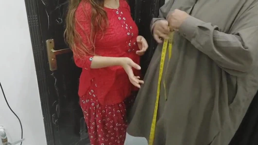 Hintli köylü karısının göt deliği terzi tarafından sikiliyor - net Hintçe ses