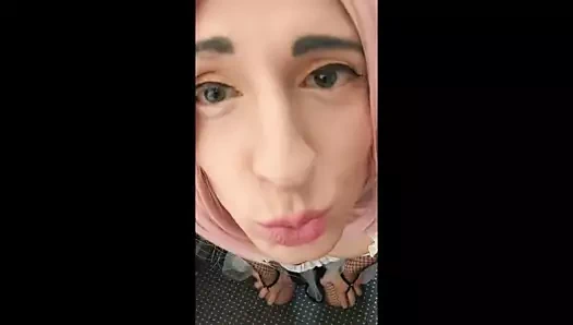 Crossdresser hizmetçi becerdin ve creampied tarafından şişman baba