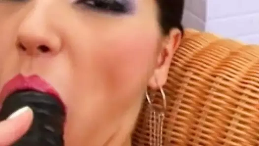 Angel Dark muhteşem mastürbasyon