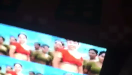 Soundarya uzun haraç dev boşalmak yük üzerinde vücut