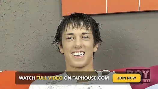 Bailey Boycrush'a boşalıyor