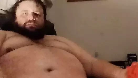 Mofo2121 bir oyuncak bebekle garipleşiyor