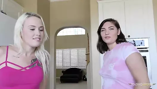 Bir sarışın, bir esmer ve sert beyaz bir yarak yatakta en iyi arkadaşlar