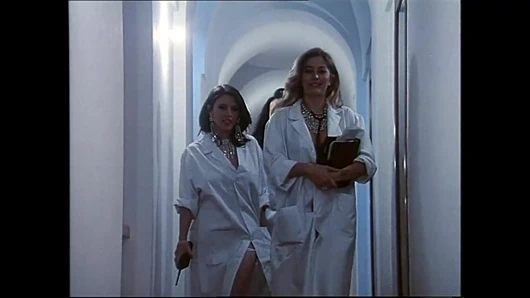 Moana Pozzi e la Clinica del Sesso (Full Movie)