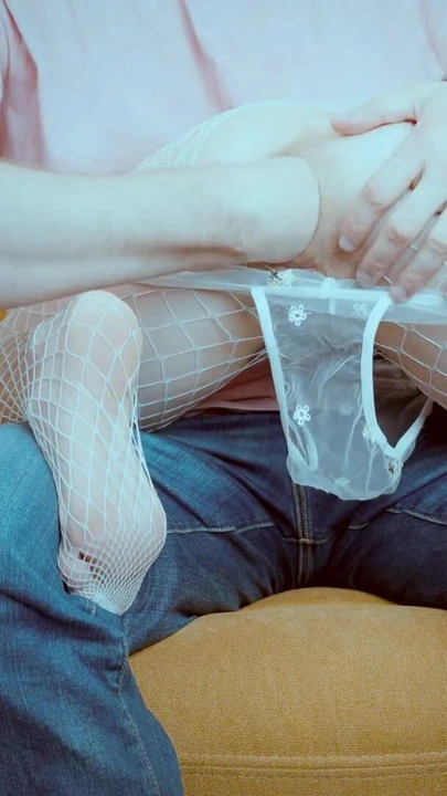 El ve büyük sebzelerle aşırı anal yumruk sokma | Klip 1