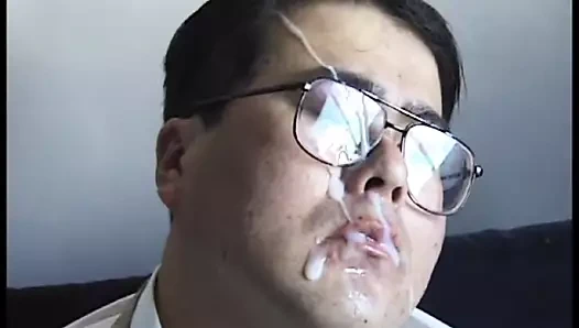 Şişman baba ofiste eğlence var