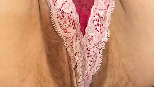 Seksi külot ve kıllı kedi gösteri ile Amerikan milf 33