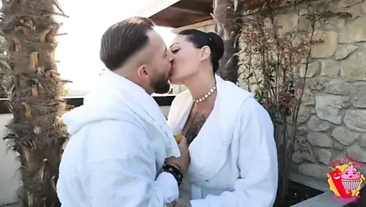 Bayan muffin makyajımı tekrar yapıyorum ve tek başıma boşalıyorum