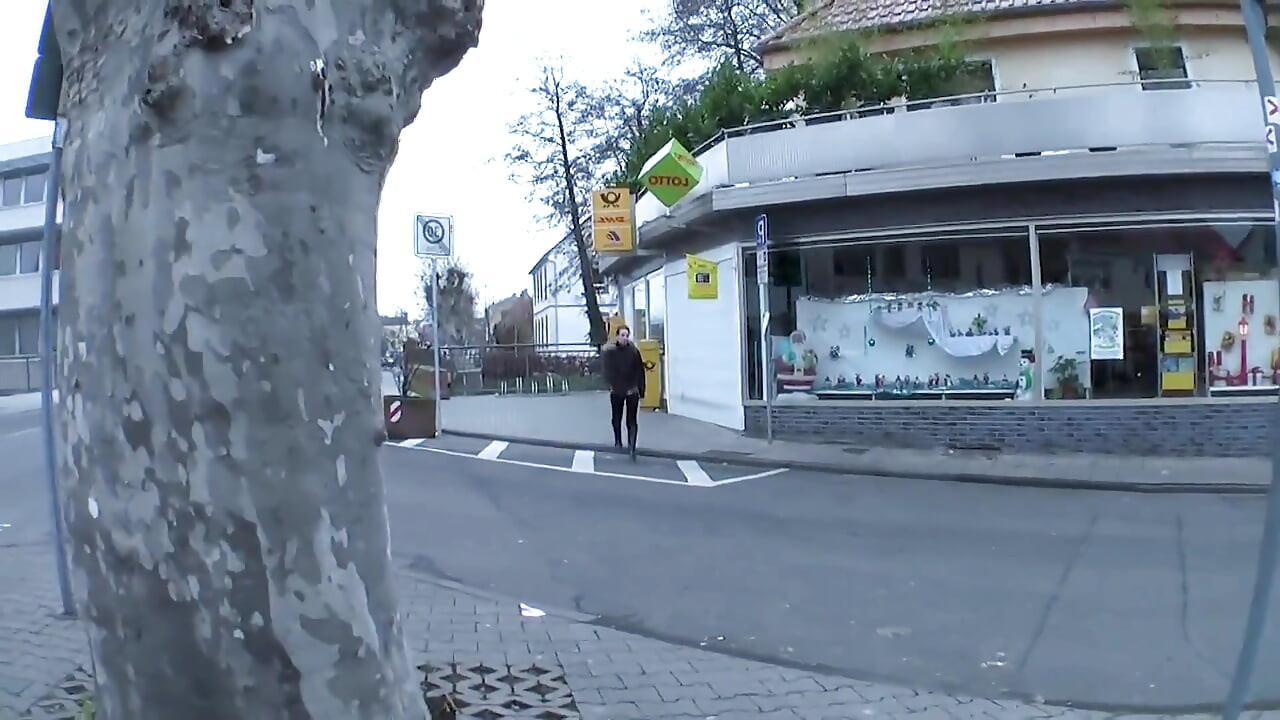 Dev Dildo Ve Naylon Şalvarlarla Lanet Olası Cennette