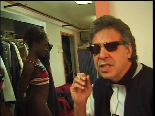 Seksi horoz emme orospular sonra the gösteri