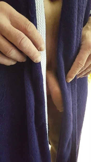 Под халатом...